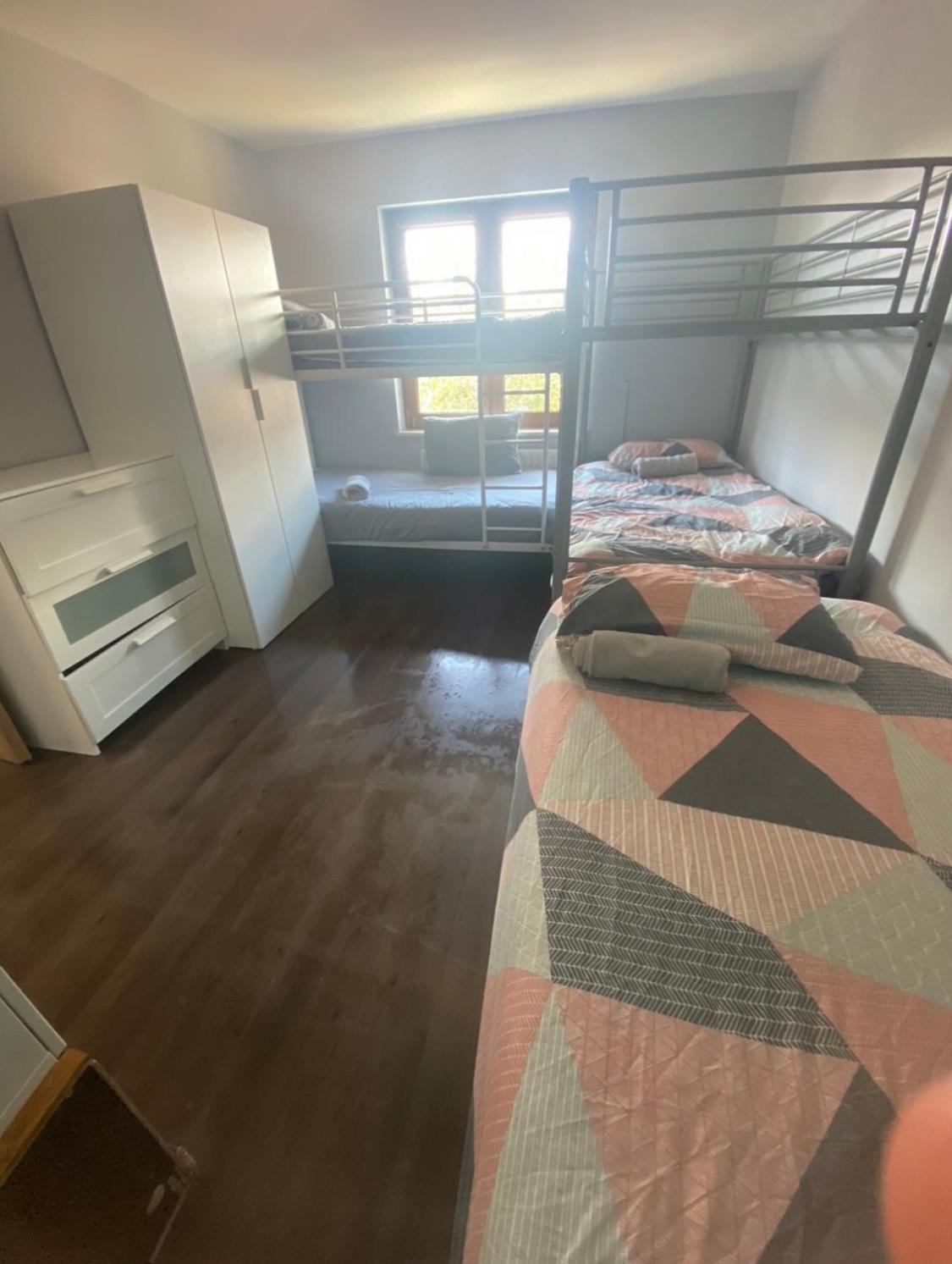Dorm Room 5-6 People Shared Bathroom Outside Room Dublin Luaran gambar